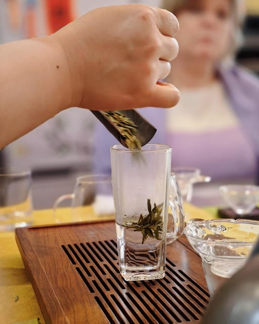 Shanghai:Pineapple Cake Making+Longjing Tea Ceremony - What to Expect