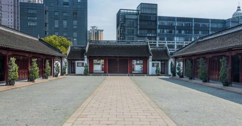 Shanghai's Splendid Tapestry: A Private Full-Day Exploration - Itinerary Highlights