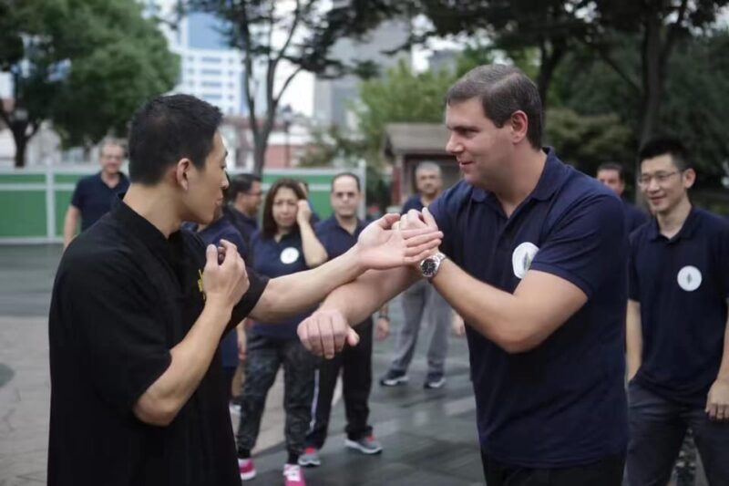 Shanghai:Wing Chun Kung Fu in Shanghais Beautiful Park - Practical Combat Techniques