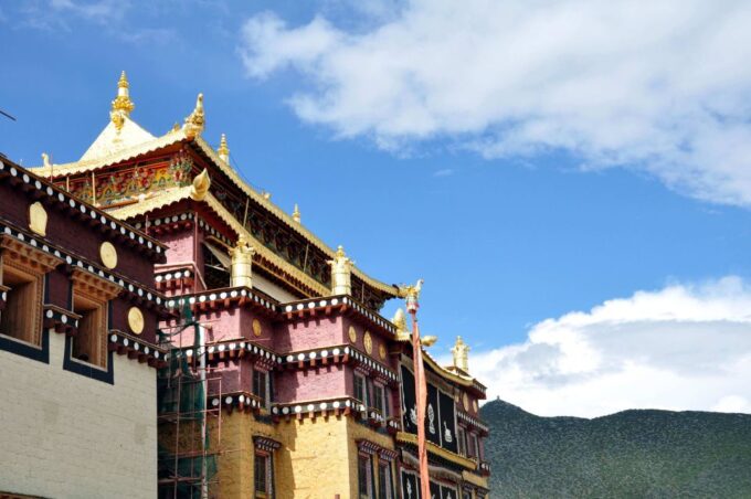 Shangri-La Area Private Day Tour - Frequently Asked Questions