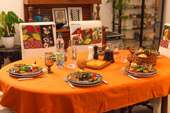 Share a Traditional Meal With Licauw - Connecting With Licauw