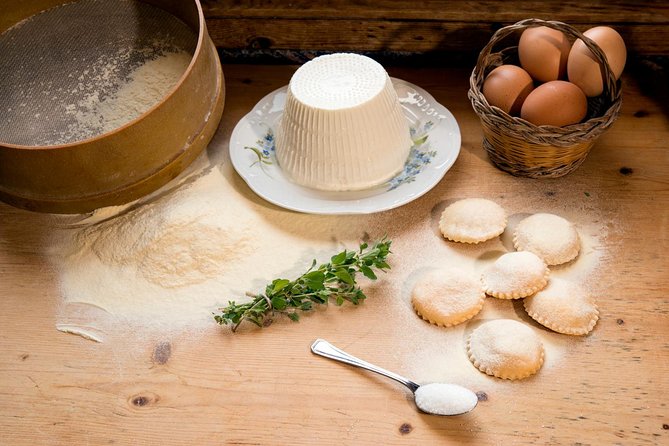 Share Your Pasta Love: Small Group Pasta and Tiramisu Class in Marsala - Rolling Fresh Pasta and Shaping