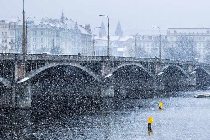 Shared Arrival Transfer: Prague Airport to Hotels - Customer Feedback and Recommendations