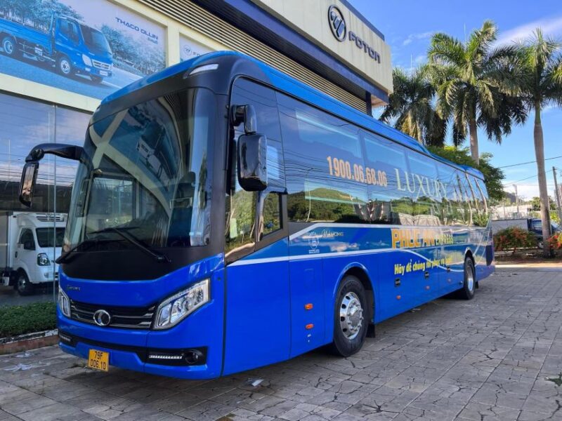 Shared Bus Transfer Between Saigon and Nha Trang City - On-board Amenities
