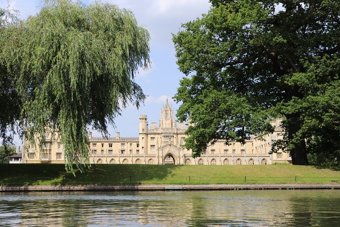 Shared Chauffeured Punt Tour - Virtual Queue System for Crowd Management