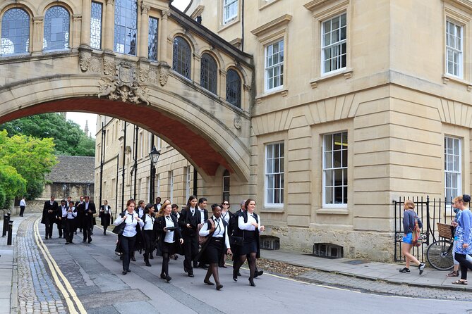 Shared | Oxford Uni Walking Tour W/Opt New College Entry - Meeting and Pickup Details