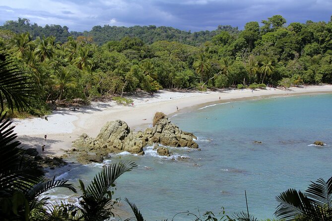 Shared Shuttle San Jose to Manuel Antonio - Booking and Confirmation