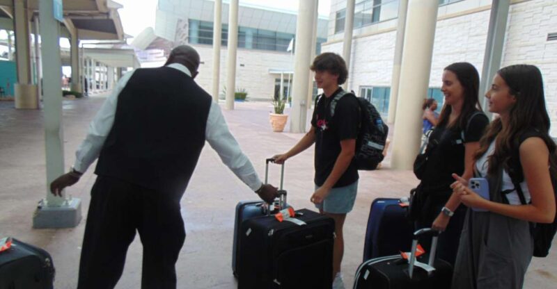 Shared Shuttle Transfer From NAS Airport - Arrival - Meeting and Check-in Process