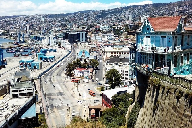 Shared Tour in Valparaíso (Max. 8 Pax) - Key Points