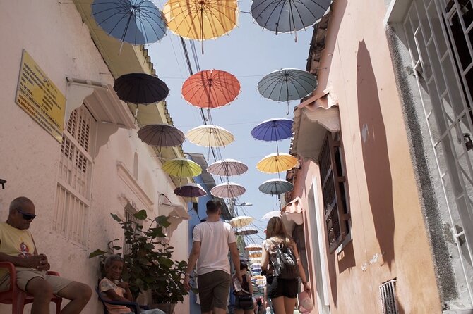 Shared Tour of the Getsemaní Artistic Neighborhood in Cartagena - Meeting and End Points