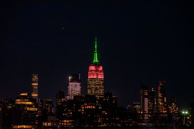 Shared Traditional Music and Hymns Christmas Tour in New York - Onboard Experience