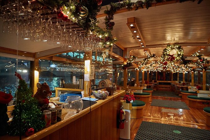 Shared Traditional Music and Hymns Christmas Tour in New York - Musical Performances and Entertainment