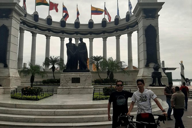 Shared Walking Tour in Guayaquil City - Booking and Cancellation