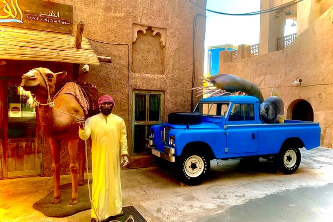 Shared Walking Tour in Shindagha Museum and Streets of Old Dubai - Engaging With the Tour Guide