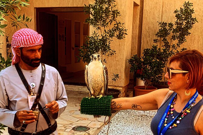 Shared Walking Tour in Shindagha Museum and Streets of Old Dubai - Lunch and Dining Experience
