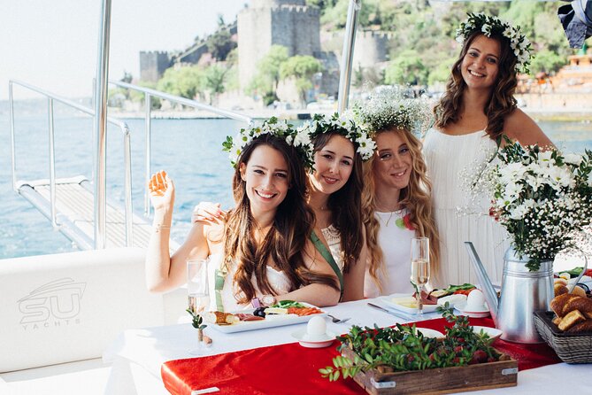 Shared Yacht Tour in Istanbul - Key Points