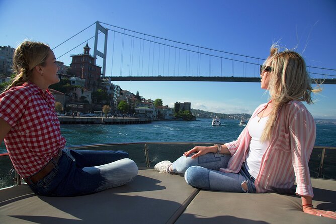 Shared Yacht Tour in Istanbul - Onboard Amenities