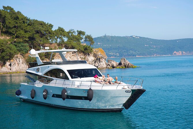 Shared Yacht Tour in Istanbul - Booking and Confirmation