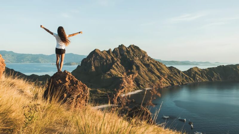 Sharing Full Day Komodo Tour For Backpacker With Slow Boat - Snorkeling at Manta Point or Pulau Kelor