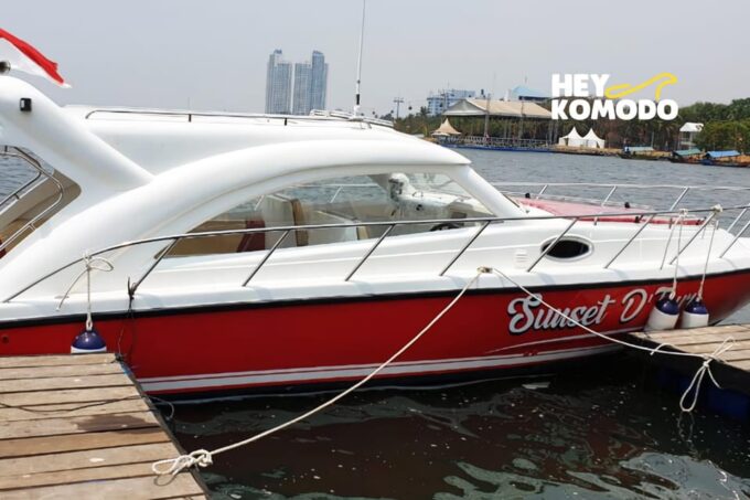 Sharing Half Day Sunset Komodo Tour With Speedboat - Frequently Asked Questions