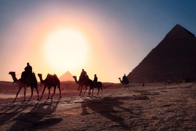 Sharm El Sheikh: Cairo & Giza Highlights 2-Day Trip by Plane - Group Size and Language Options