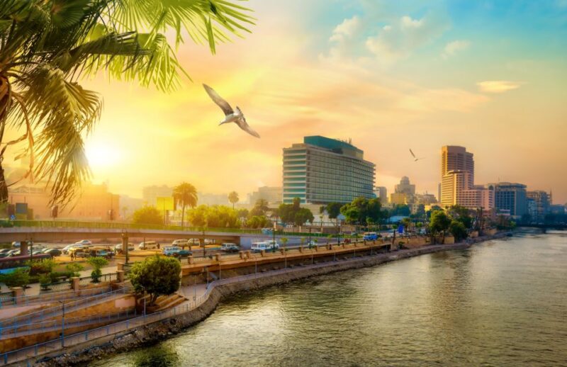 Sharm El Sheikh: Giza Plateau and Egyptian Museum Day Trip - Itinerary Highlights