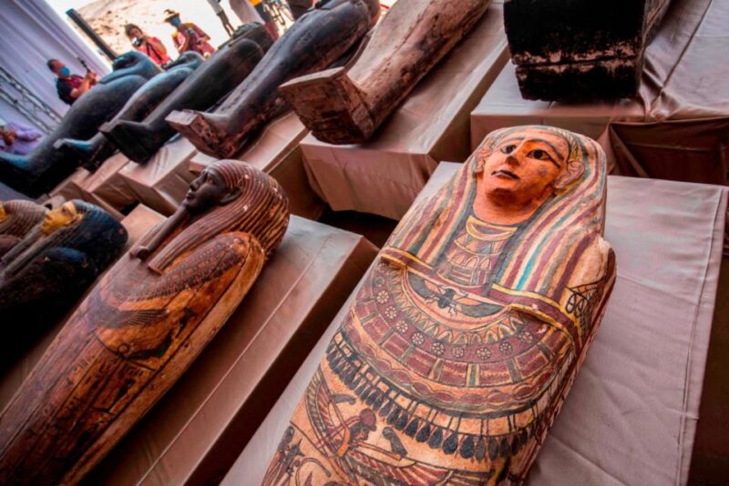 Sharm El Sheikh: Giza Plateau and Egyptian Museum Day Trip - Transportation and Guides