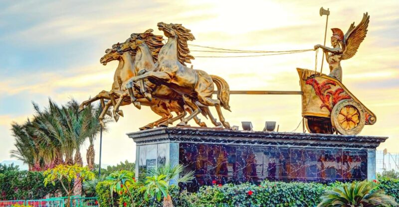 Sharm El Sheikh: Hollywood Park & Soho Square by Private Car - Hollywood Park Attractions