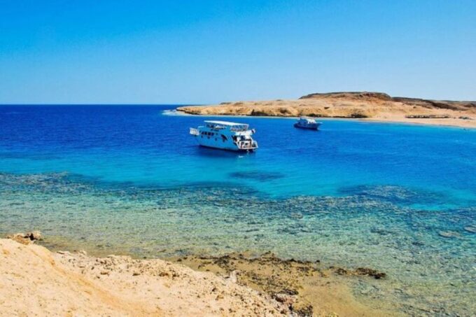 Sharm El-Sheikh: Ras Mohammed Park and Magic Lake Day Tour - Exploring Ras Mohammed National Park
