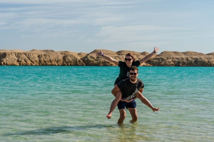 Sharm El-Sheikh: Ras Mohammed Park and Magic Lake Day Tour - Pickup and Transportation