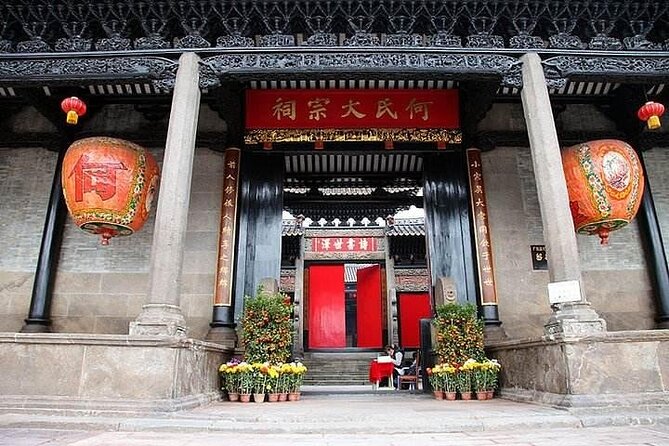 Shawan Old Town and Baomo Garden Private Day Tour in Guangzhou - Accessibility