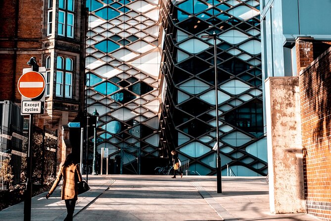 Sheffield Tour App, Hidden Gems Game and Big Britain Quiz (1 Day Pass) UK - Self-Guided Tour and Flexibility