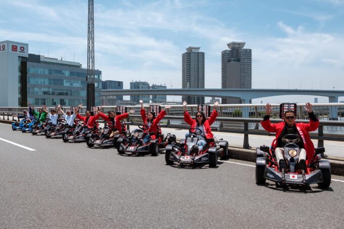 Shibuya: Go Kart Tour on West Tokyo Streets With Guide - Knowledgeable Guides and Commentary