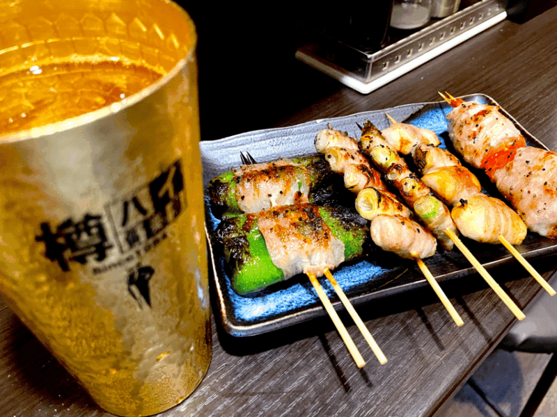 Shinjuku Private Tour: Eat & Drink & Experience Everything - Dining and Drinking Experiences