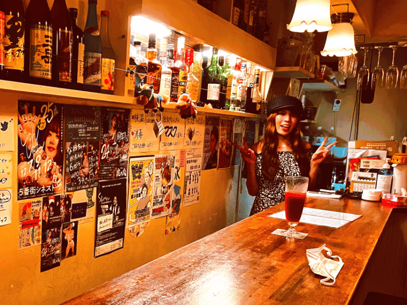 Shinjuku Private Tour: Eat & Drink & Experience Everything - Entertainment and Nightlife