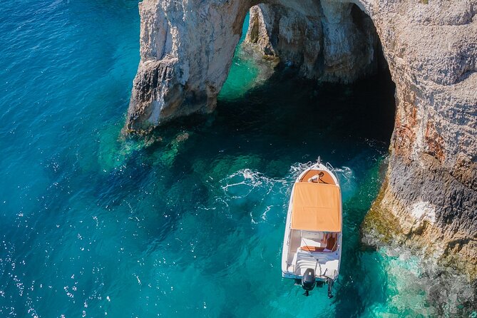 Shipwreck and Blue Caves- 7.5m Private Boat Tour (up to 8pax) - Meeting and End Point