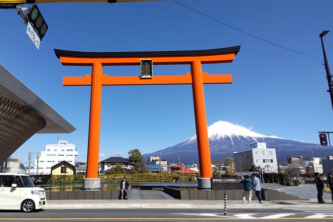 Shiraito Falls and Mt. Fuji Heritage Centre /C-G - Accessibility and Participation