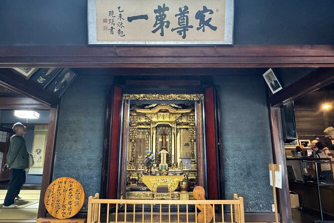 Shirakawa-Go Day Trip With Bus Tickets From Takayama - Exploring Shirakawa-gos Gassho-zukuri Houses