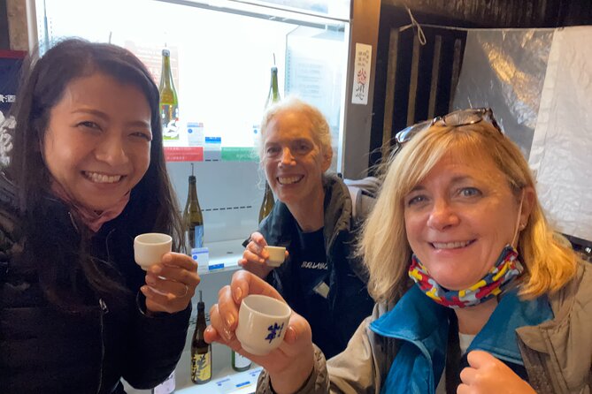 Shirakawago and Takayama Licensed Guide and Vehicle From Kanazawa - Meeting and Pickup