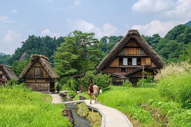 Shirakawago Day Trip: Government Licensed Guide & Vehicle From Takayama - Inclusion and Costs for the Shirakawago Day Trip
