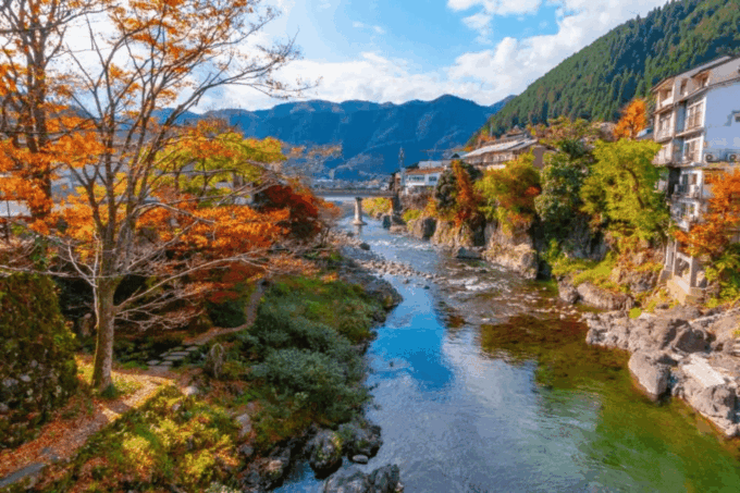 Shirakawago&Hidatakayama&Gujohachiman 1 Day Tour From Nagoya - Frequently Asked Questions
