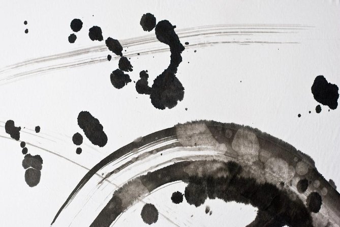 Shodo Experience (Calligraphy) at Tokyo Maikoya - Inclusions