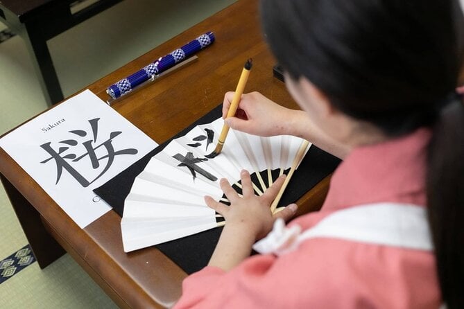 Shodo Japanese Calligraphy Class Near Osaka Castle - Calligraphy Practice