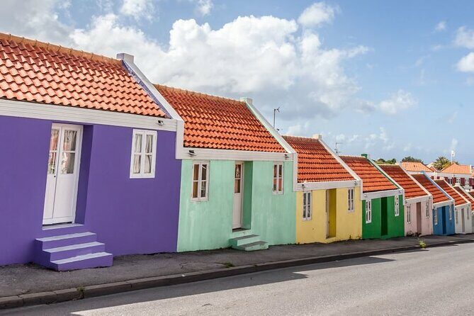Shop and Beach Guided Tour in Curacao City - Key Points