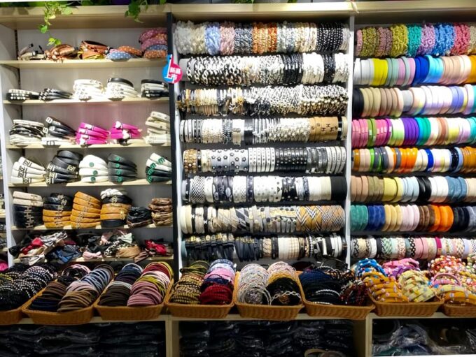 Shop Til You Drop: A Tour of Bai Rong World Trade Mall! - Price and Duration