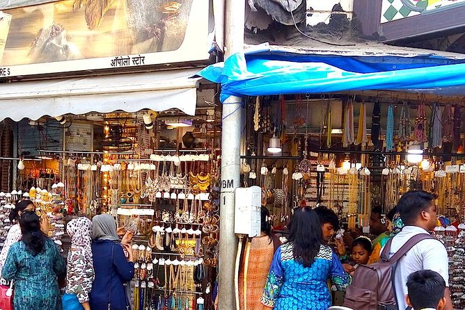 Shopping and Bazaar Trail in Mumbai - Customized Tour Experience