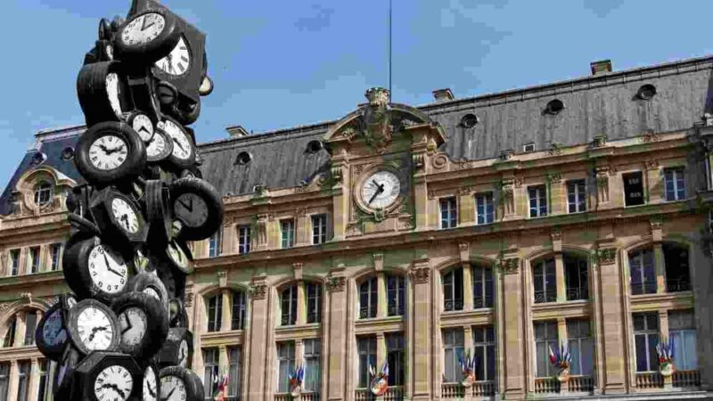 Shopping and Behind-The-Scenes Visit of the Palais Garnier 6-20 People - Key Points