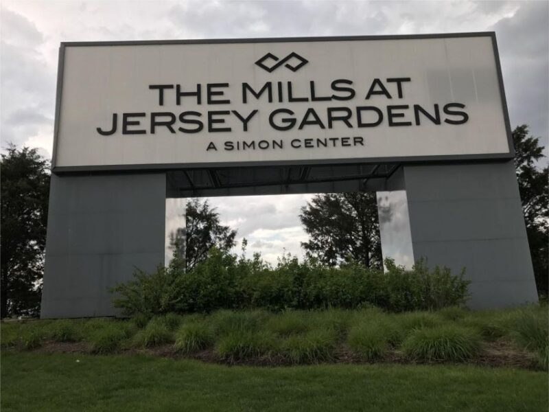 Shopping at Jersey Gardens - Key Points