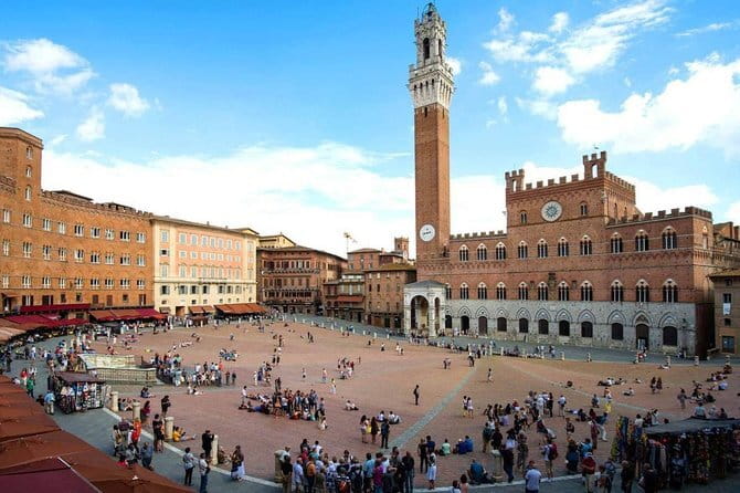 SHOPPING DAY in Florence the Mall Outlet Private Limo Service - Admiring Ceramic Artwork Masterpieces