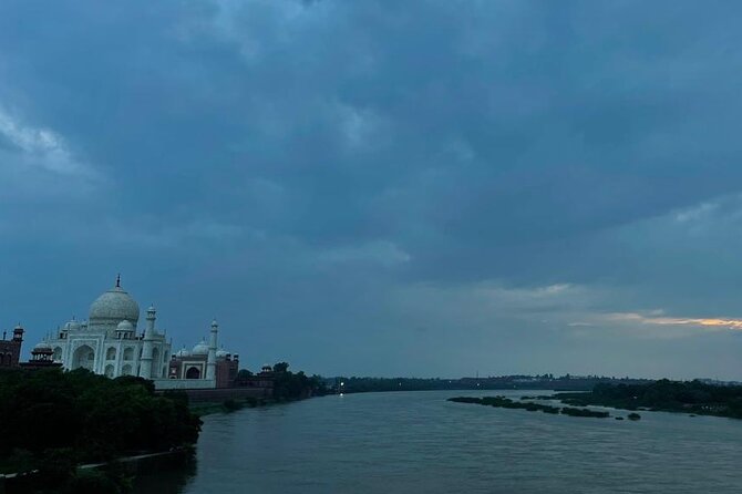 Shopping, Food & Night Life Experience of Agra - Additional Information